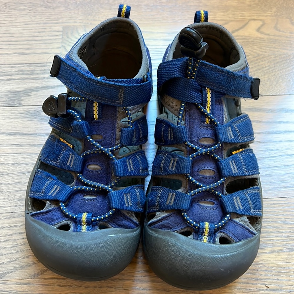 Keen Newport Sandals - Size 4